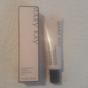 MARY KAY- Foundation Primer